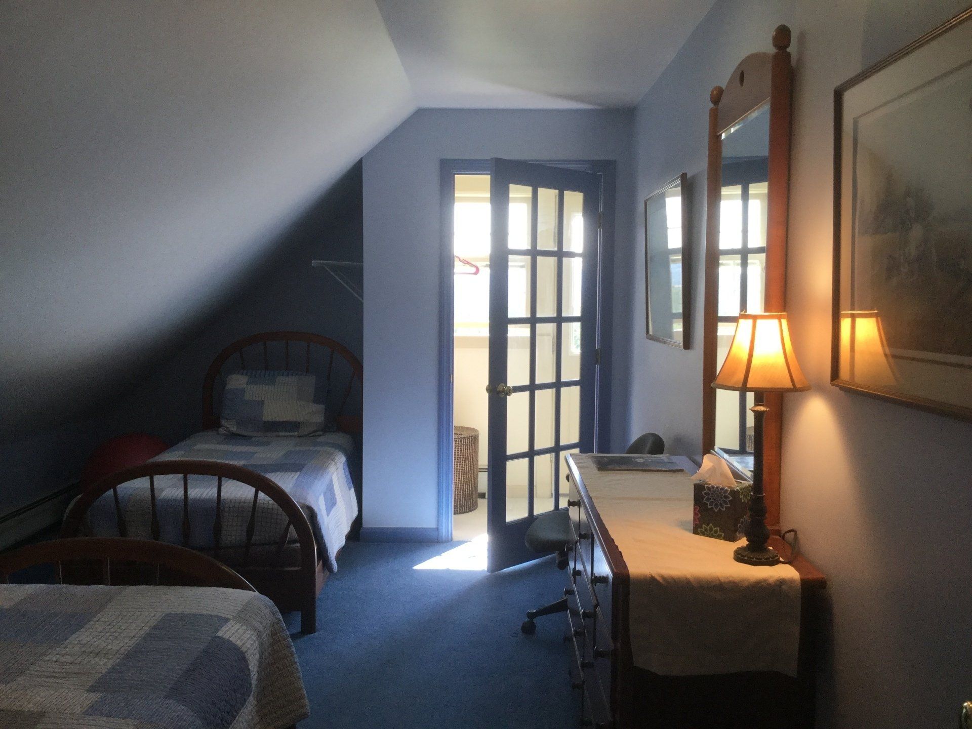 Queen Size Bedroom