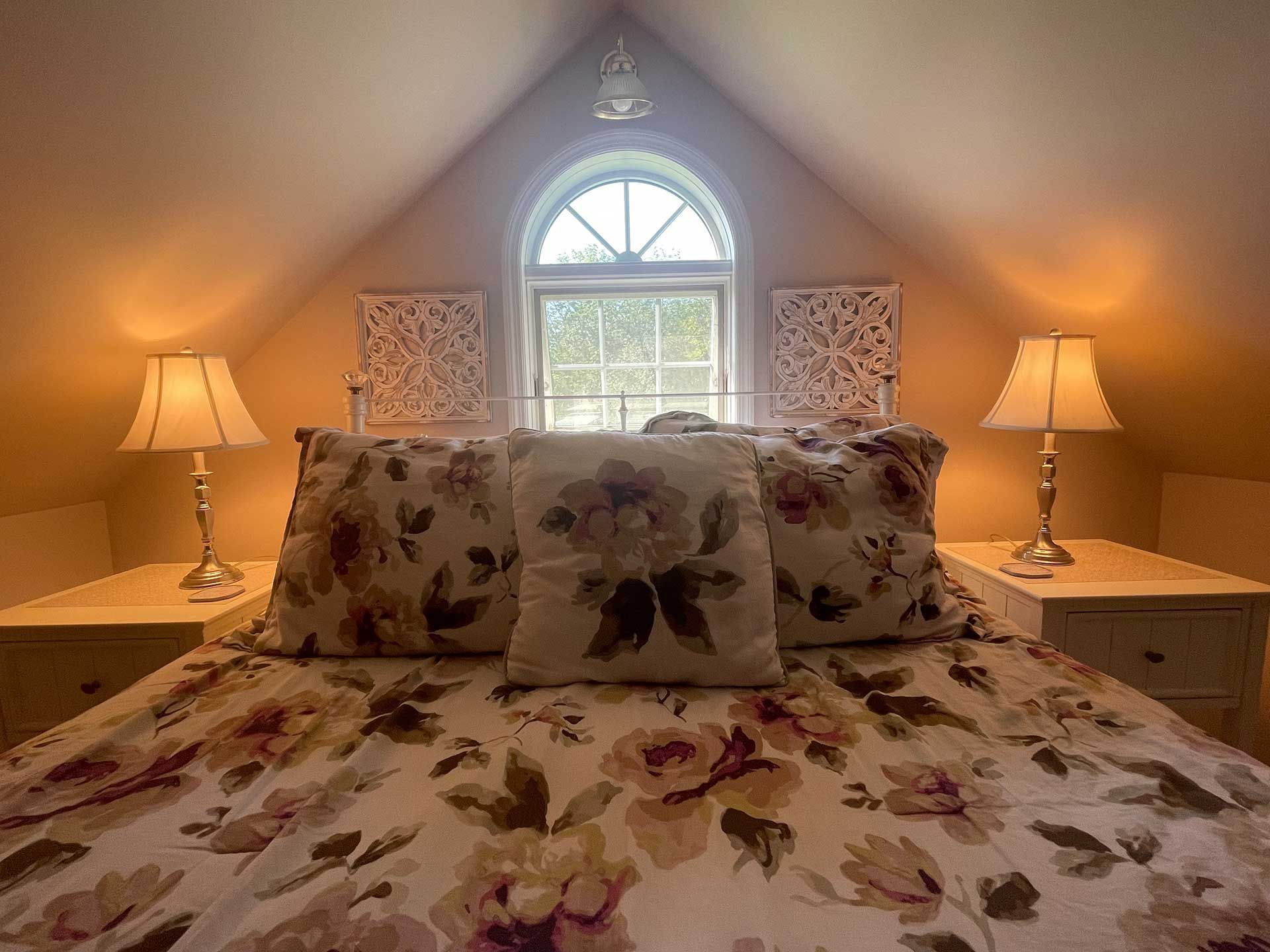queen size bed in the loft
