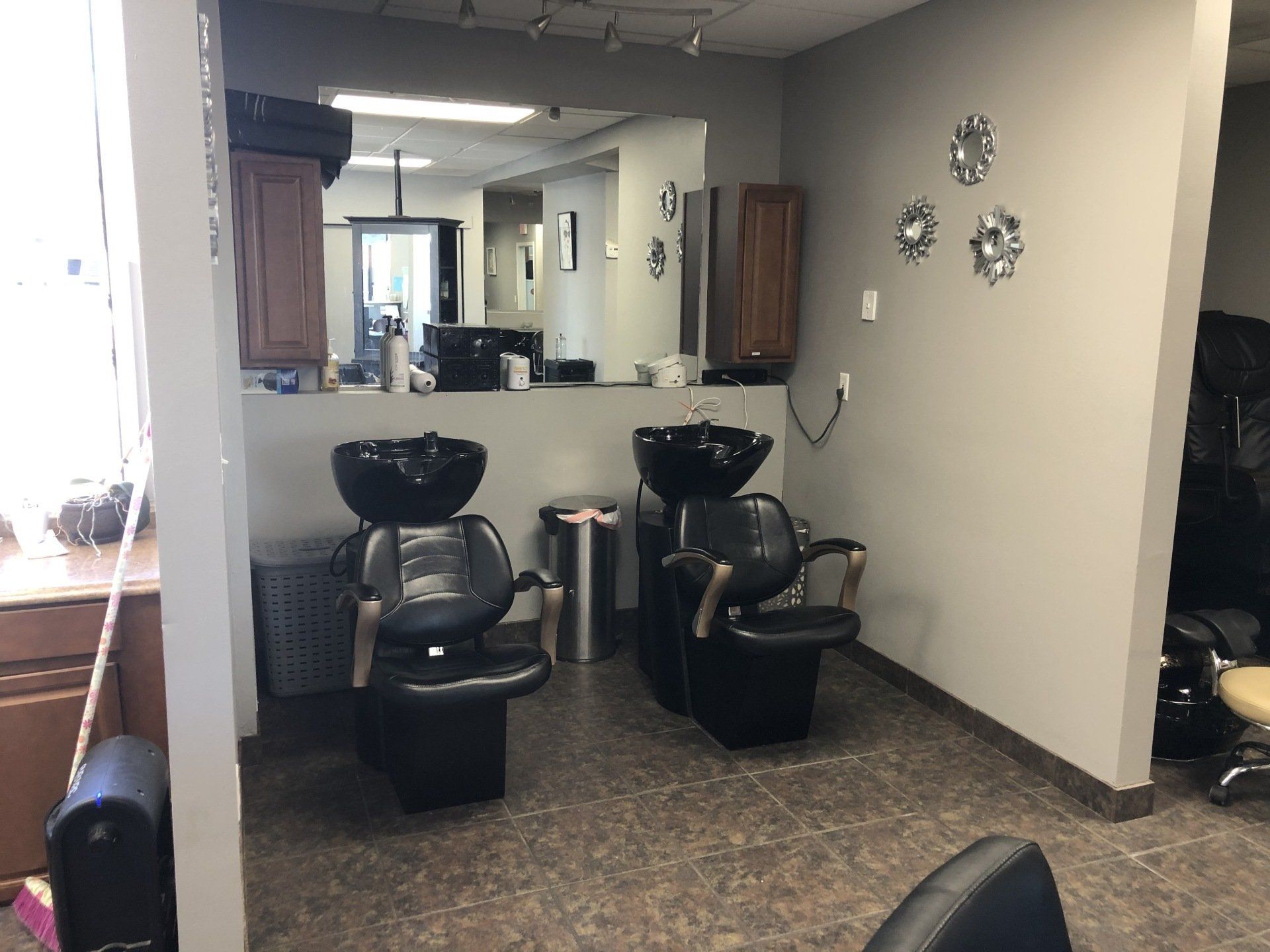Salon Renew Beauty Services Lawrence, KS