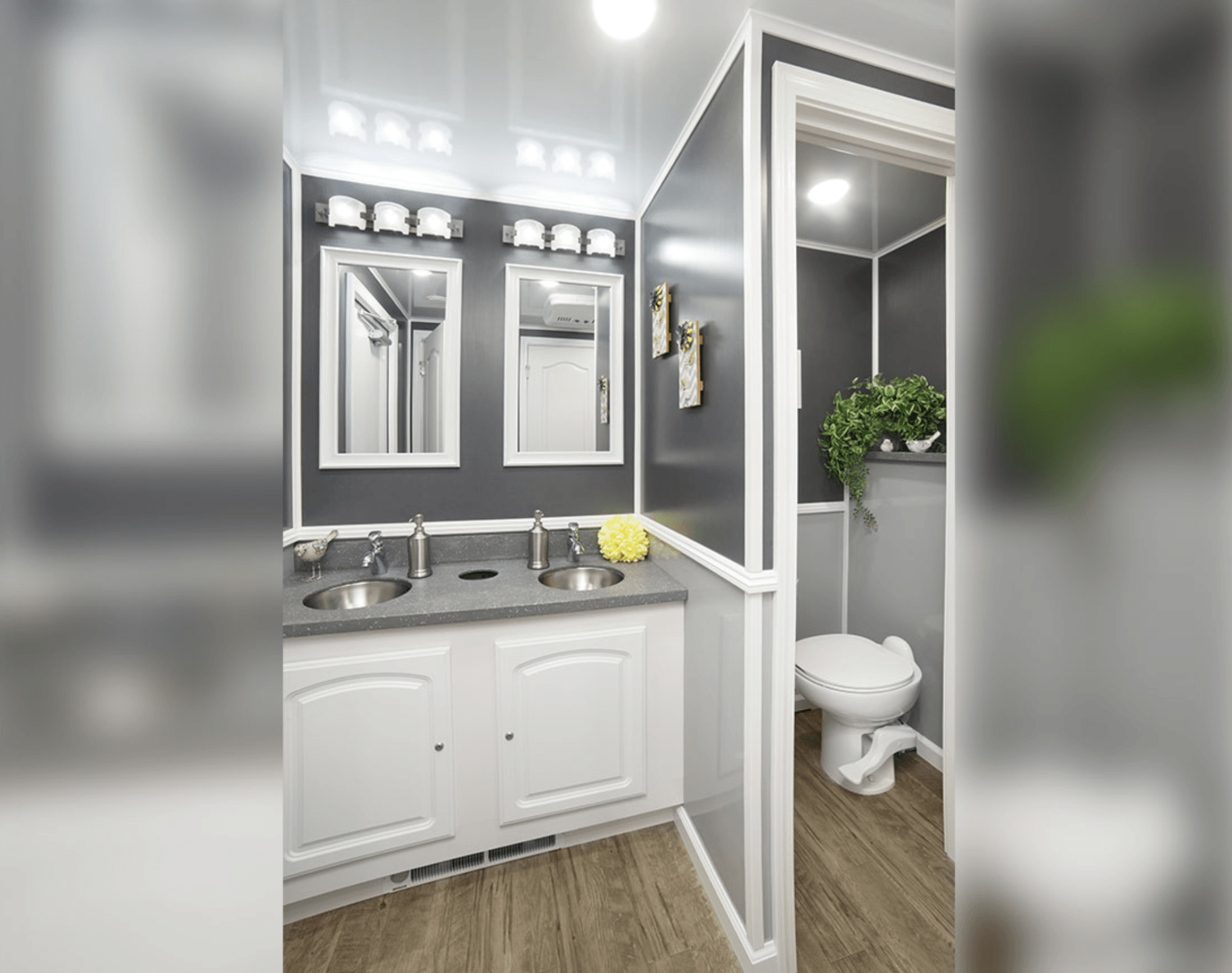 Rembrandt 8 Restroom Rental Trailers