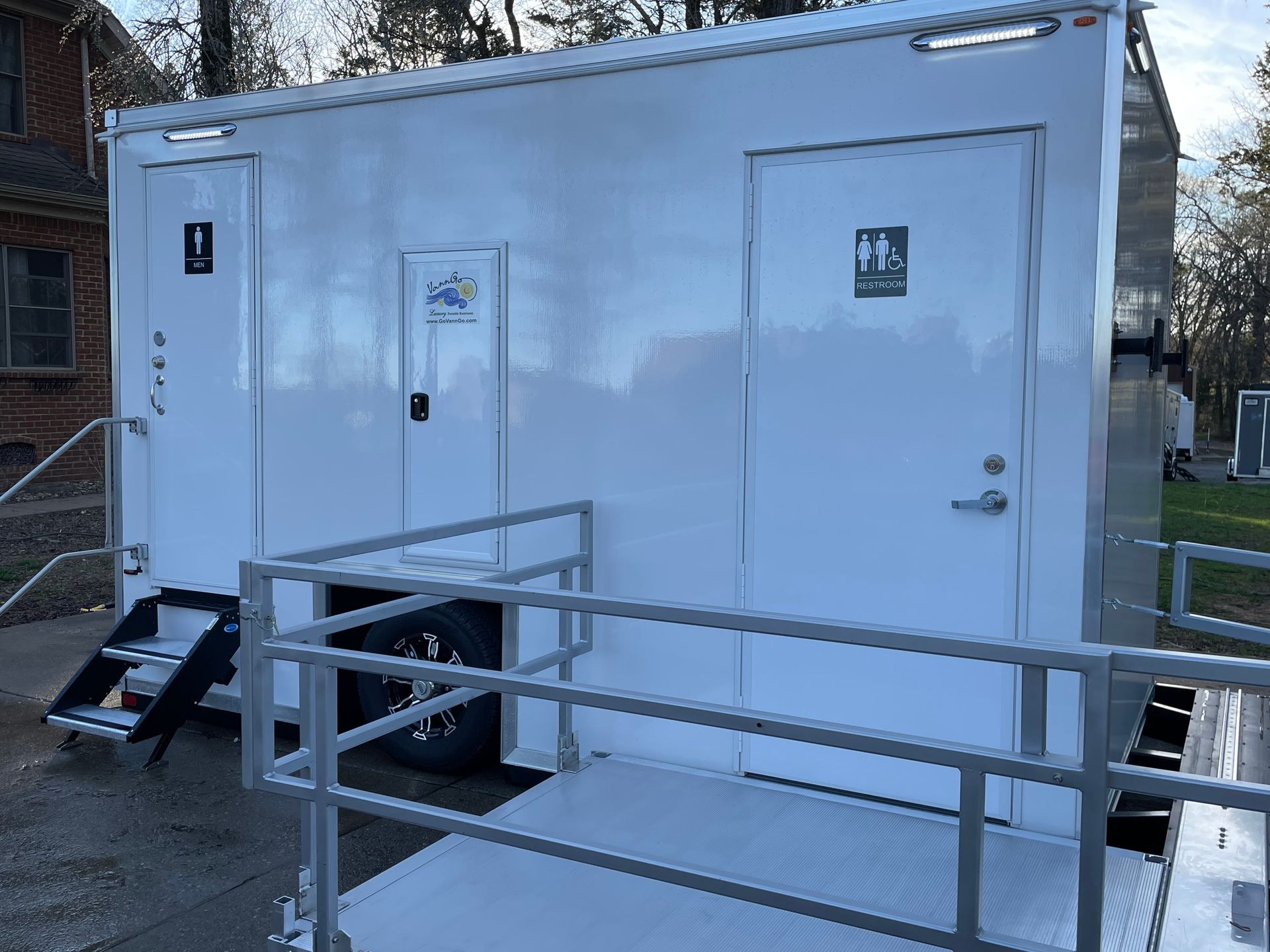 VannGo restroom trailer with wheelchair ramp