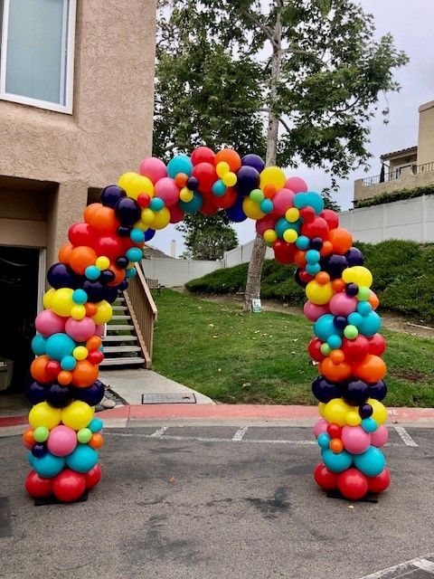 Arch balloons