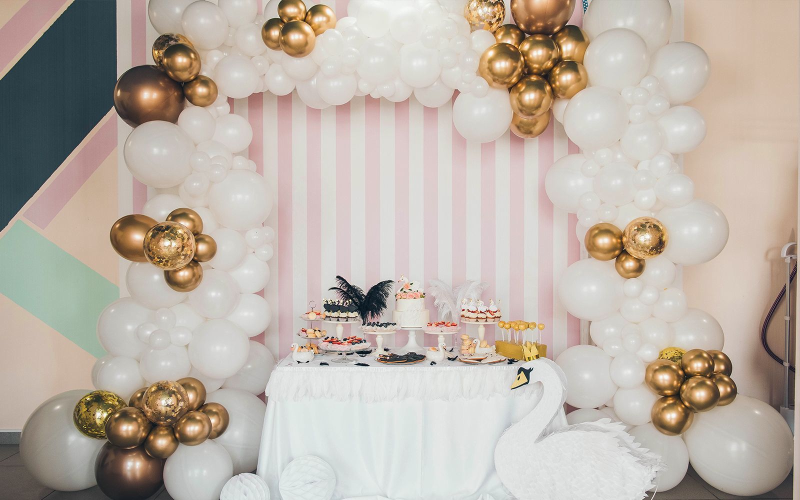 Centerpiece balloons