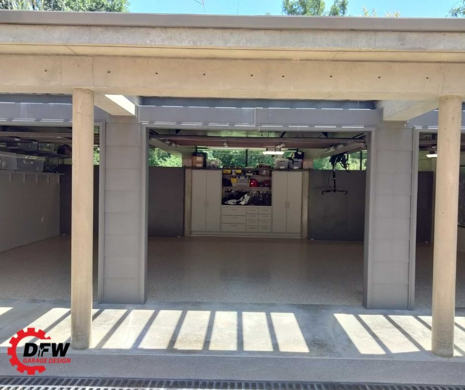 An empty garage with a sign that says dfw on it