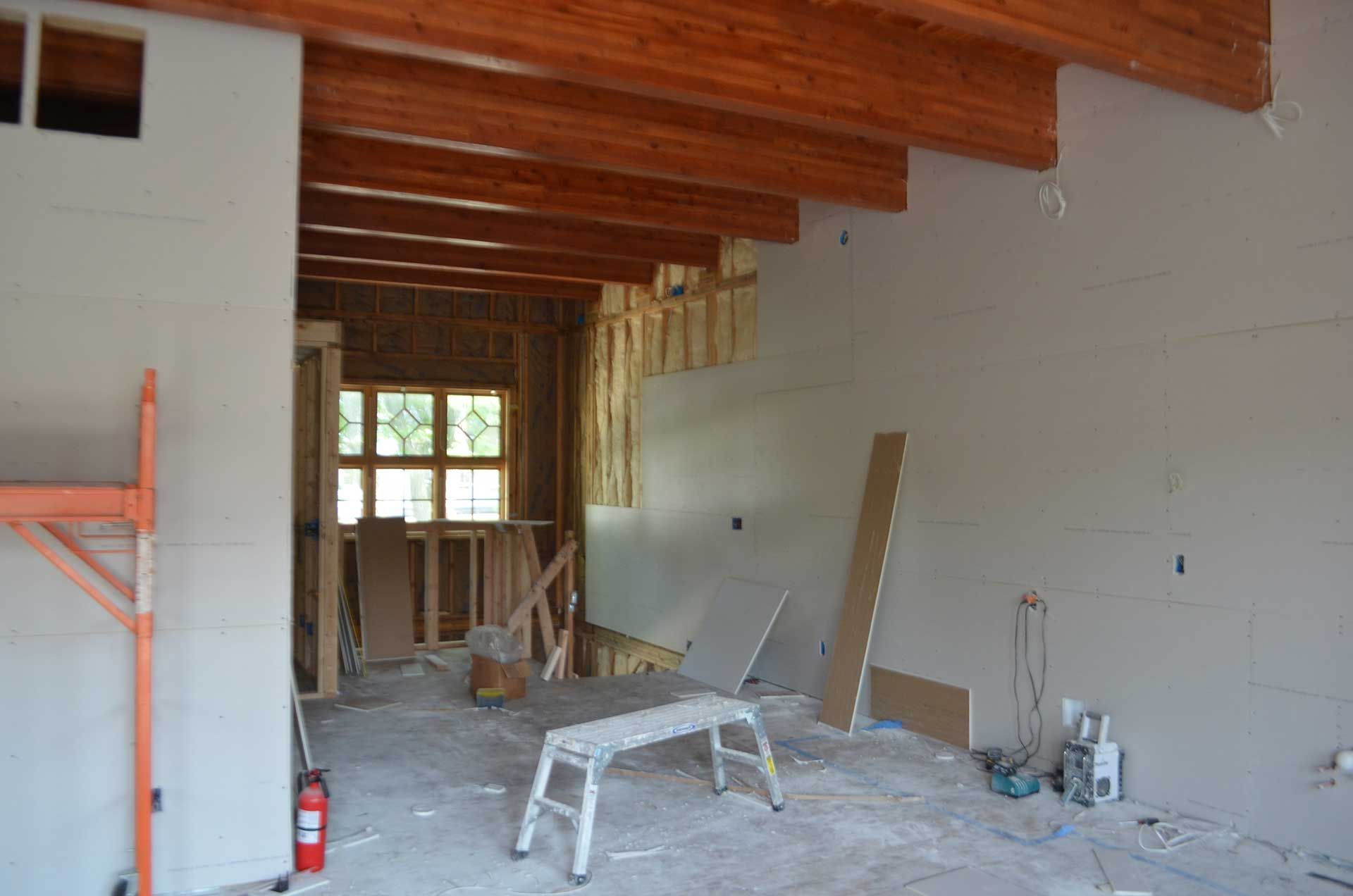 Wall with insulation