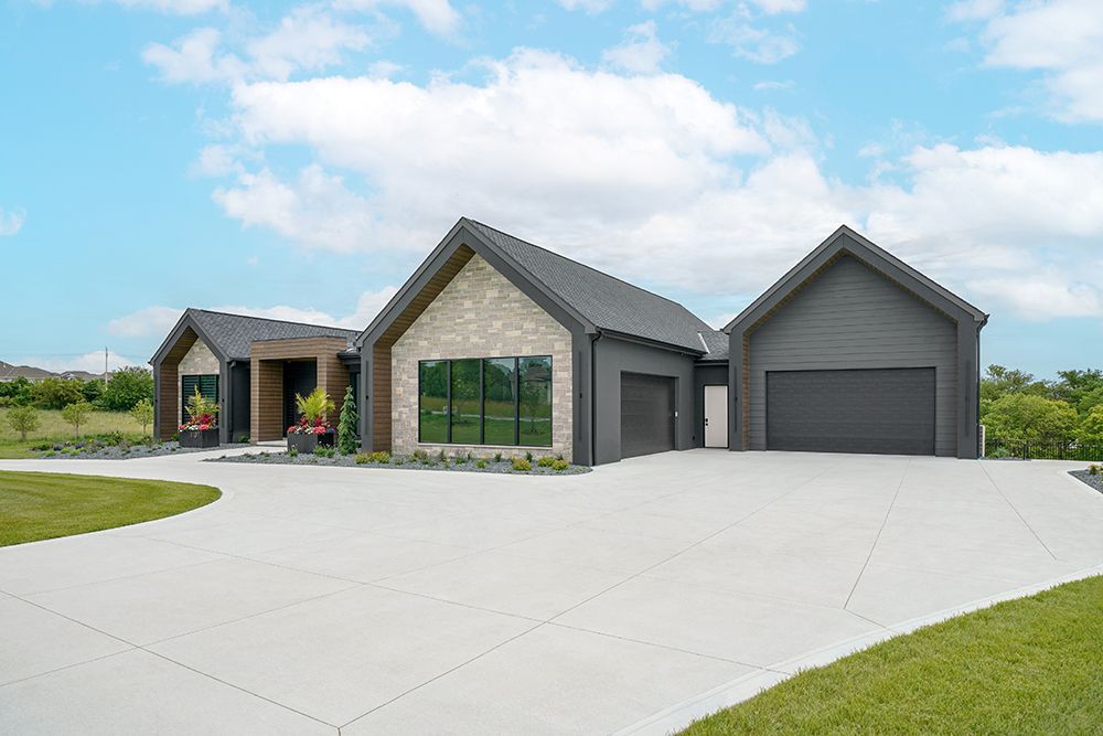 Zealand Acers front drive left