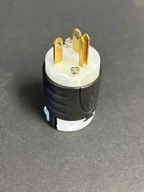 240V 20AMP Male Cord End