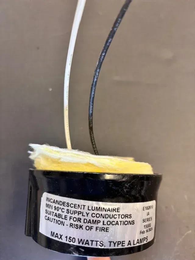 Utility Light Fixture Socket Assembly