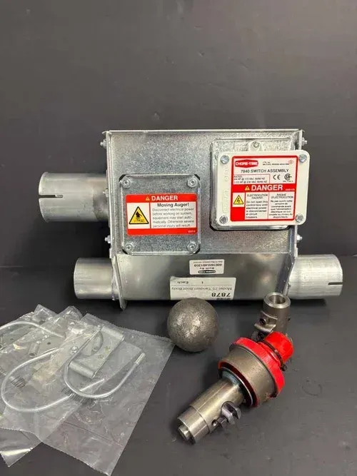 CT M75 Extension Hopper Boot Assembly