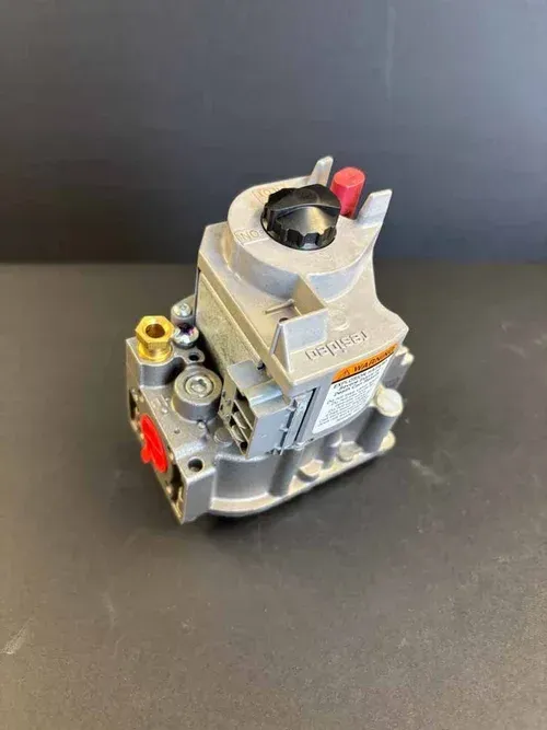 LB White Gas Valve Pilot Style