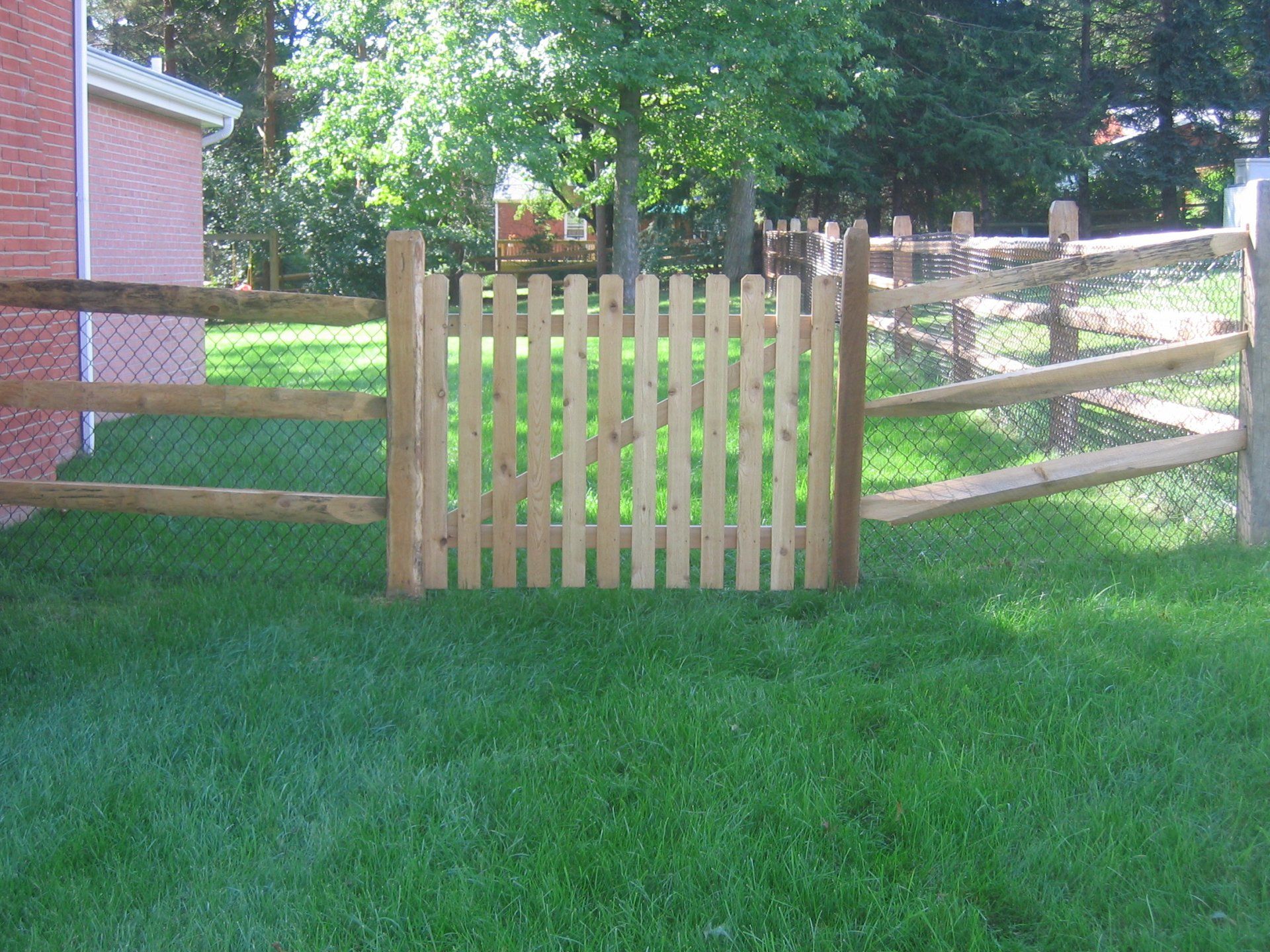 Seward Fence Co | Fencing Contractors | Canonsburg, PA