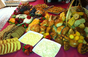 Holiday Parties | Staten Island, NY | Simply Elegant Caterers | 718-356-9094