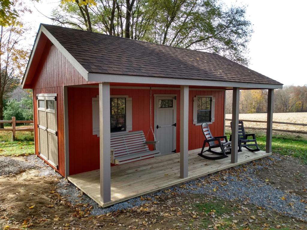 Custom Sheds Gambrel Barn Style Aliquippa, PA