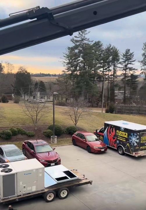 Floyds 4 Seasons Heating and Air Inc service truck