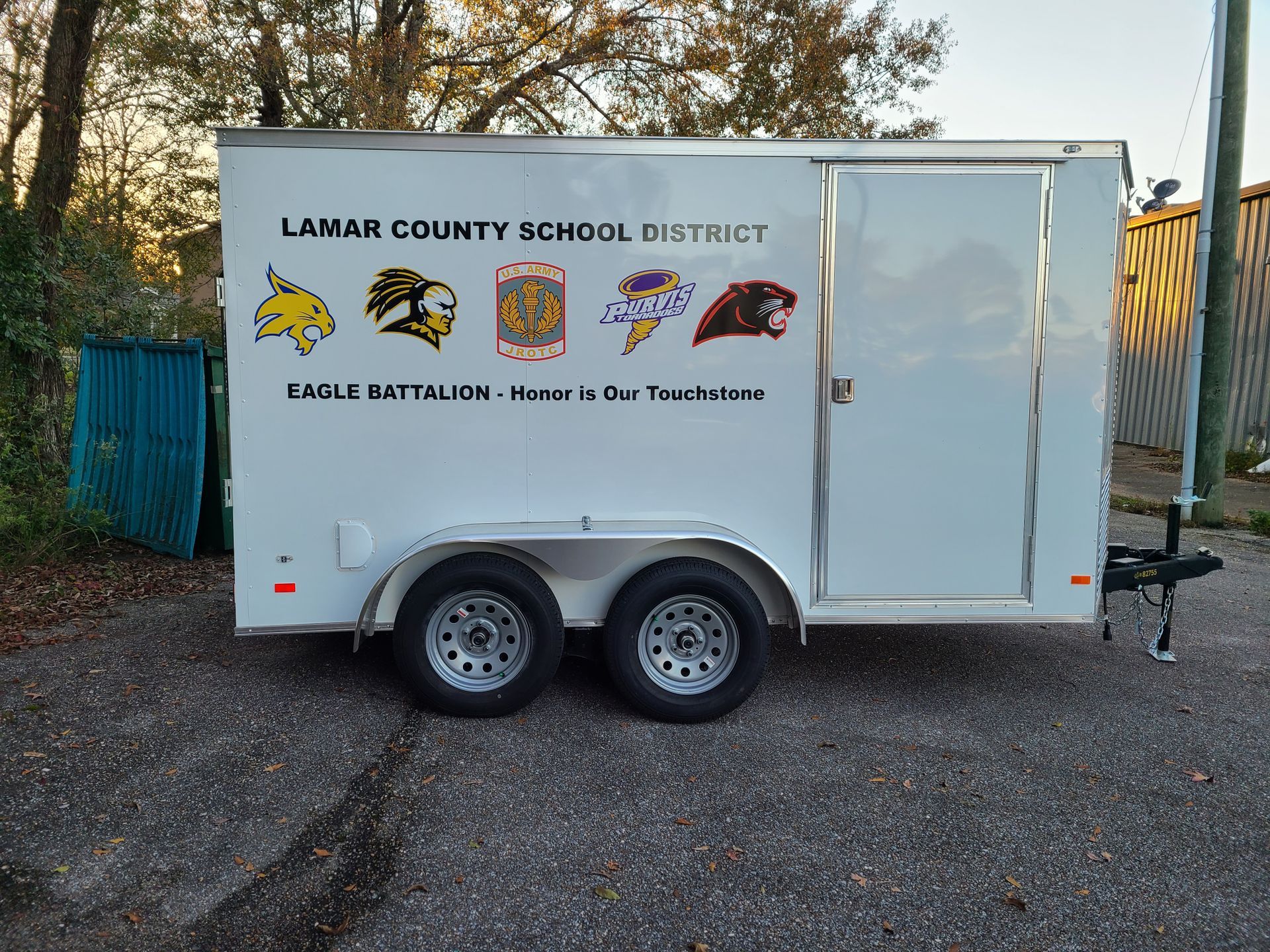 A white trailer with lamar county school district written on it