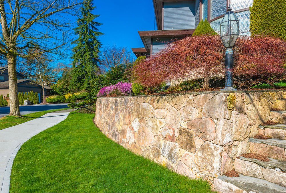 attractive retaining wall