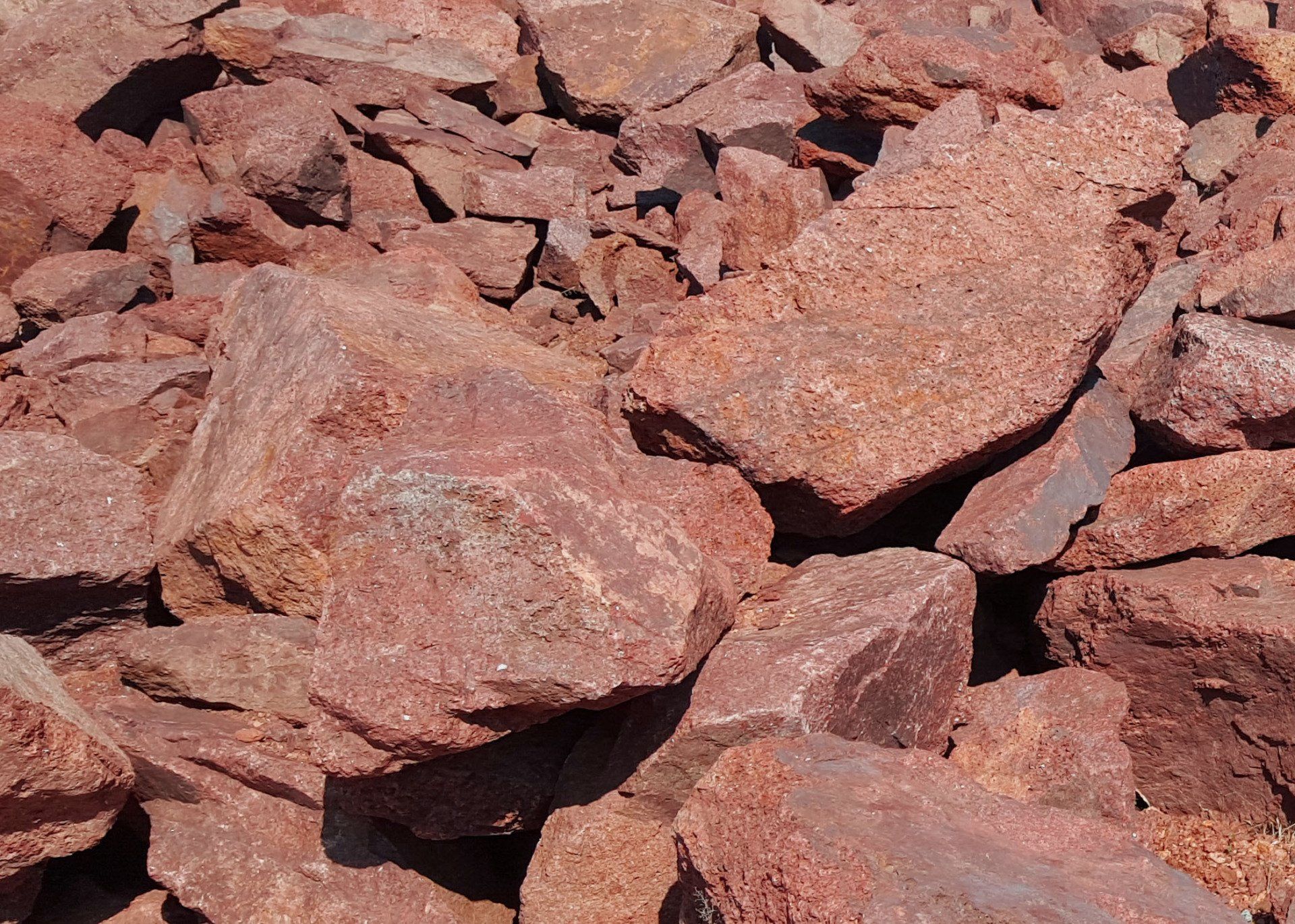 Landscape boulders