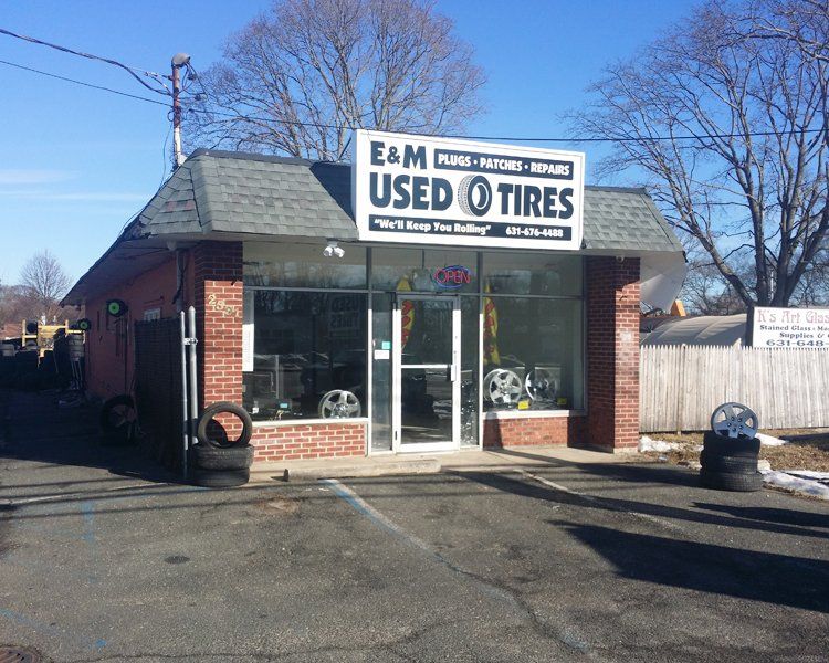 E & M Used Tire storefront