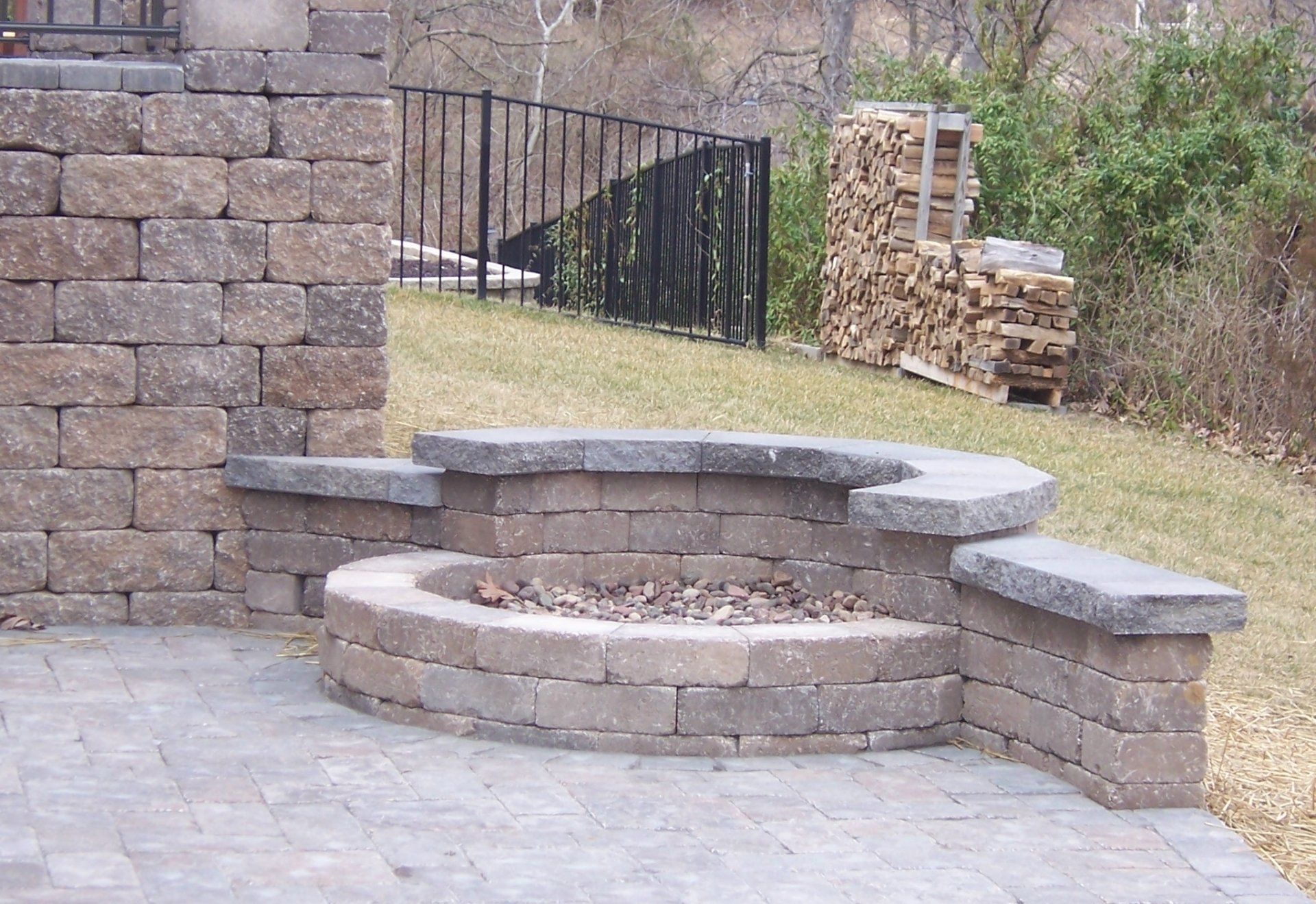 Patios & Outdoor Kitchens