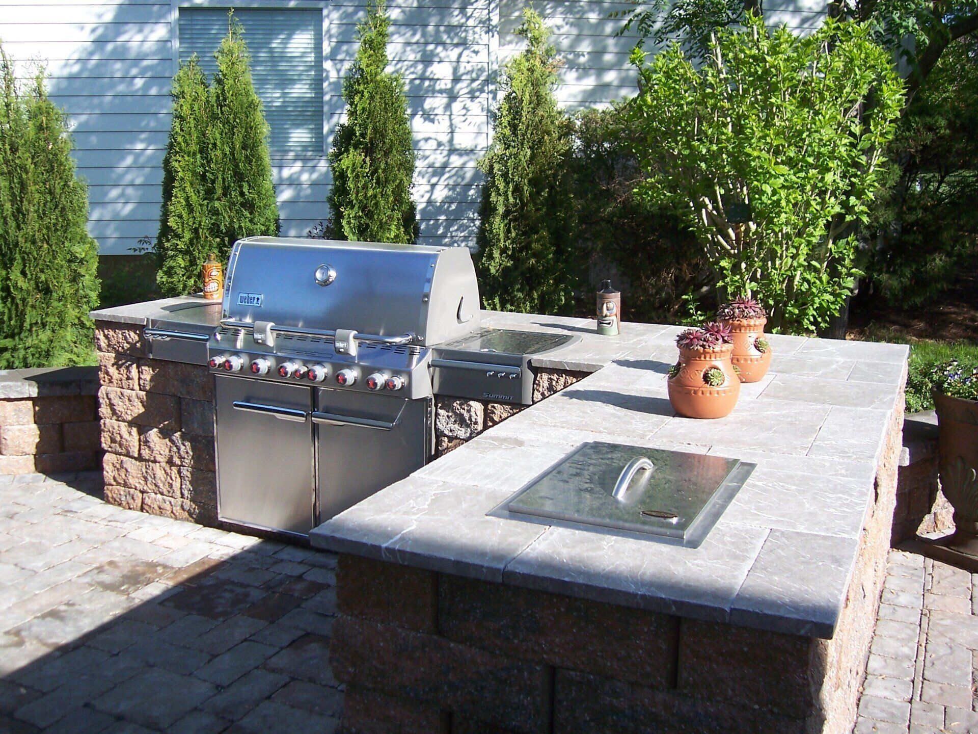 Patios & Outdoor Kitchens