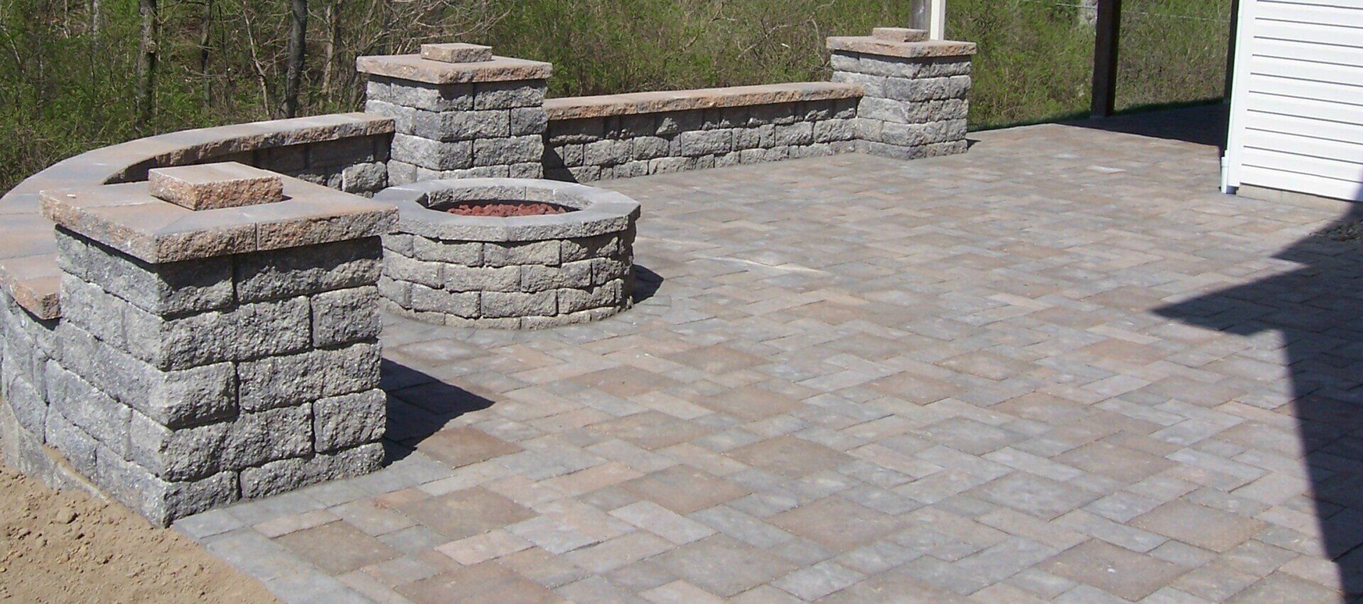 Patios & Outdoor Kitchens