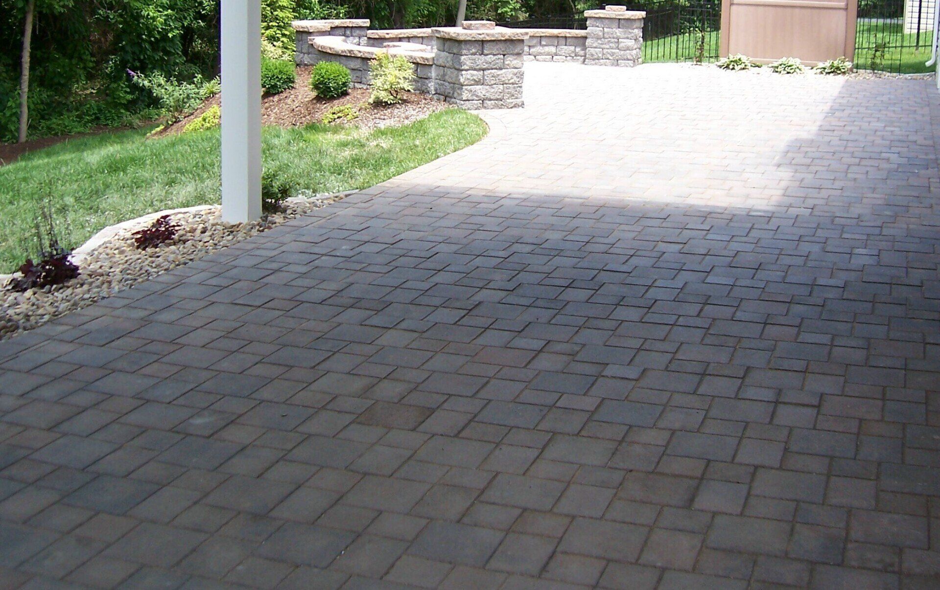 Patios & Outdoor Kitchens