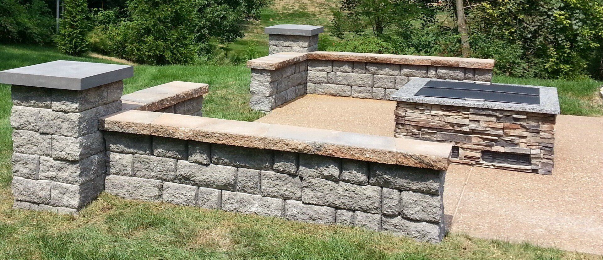 Patios & Outdoor Kitchens