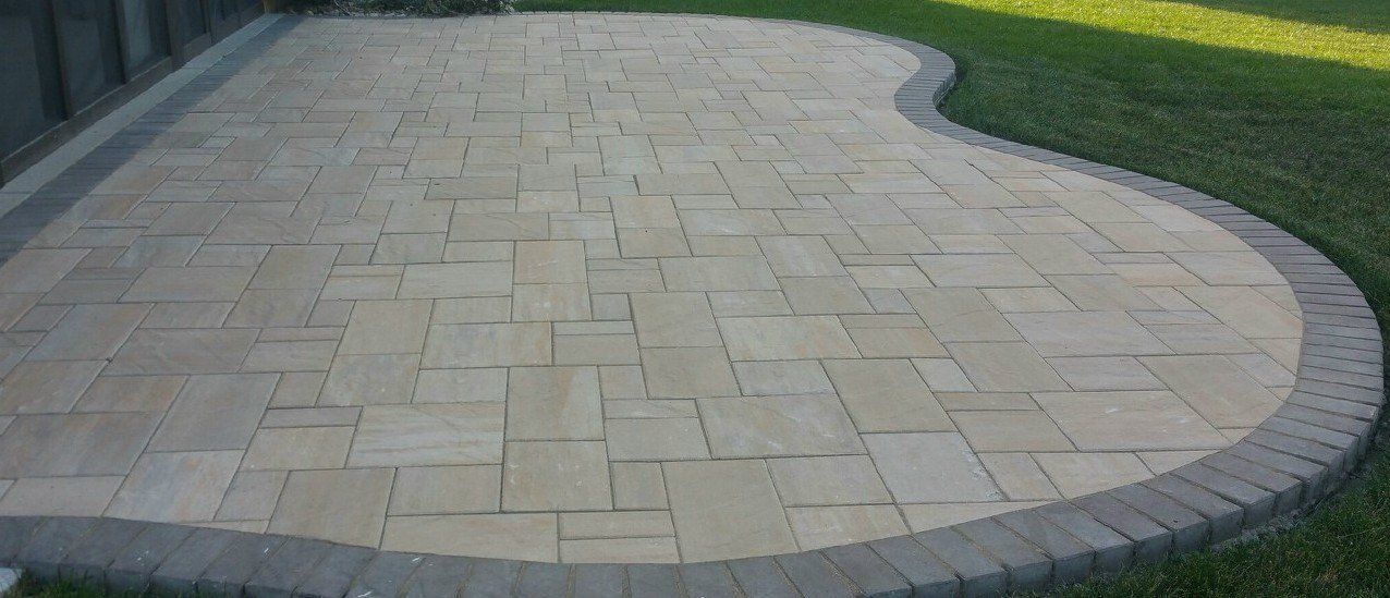 Patios & Outdoor Kitchens