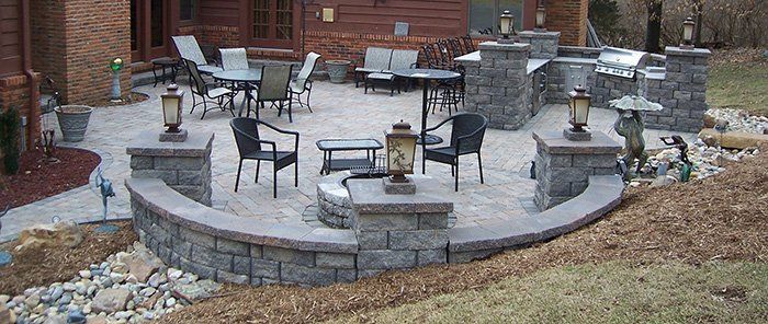 Patios & Outdoor Kitchens