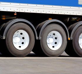Heavy-duty-trucks-tires