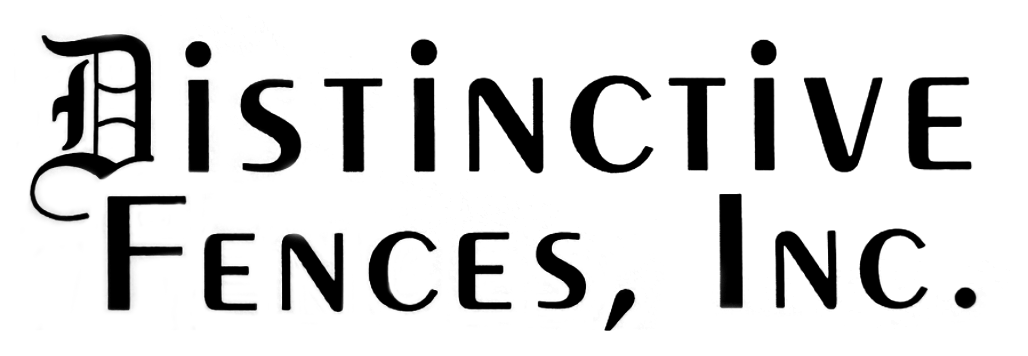 Distinctive Fences Logo