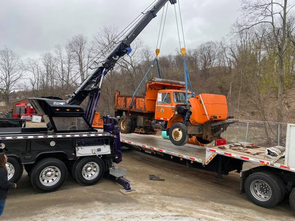 Heavy tractor towing