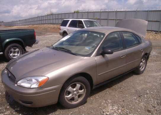 2004 ford taurus driver side front view 09-10-09
