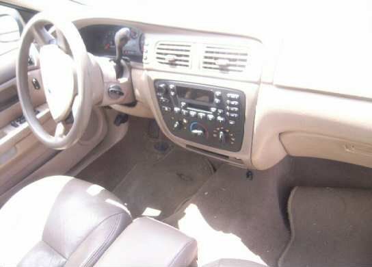 2004 ford taurus front interior 09-10-09
