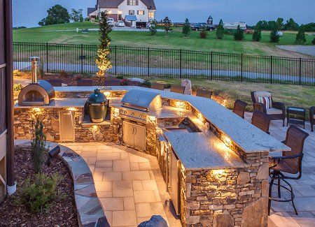 Outdoor Kitchen