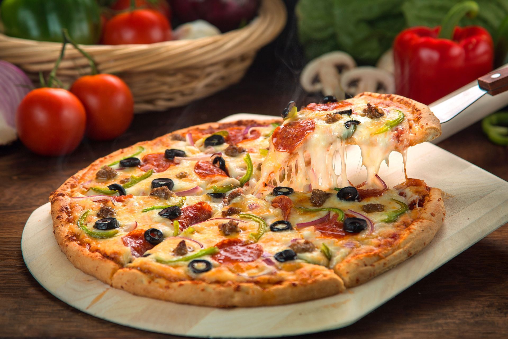 How Pizza Places Fuel America’s Never-Ending Craving