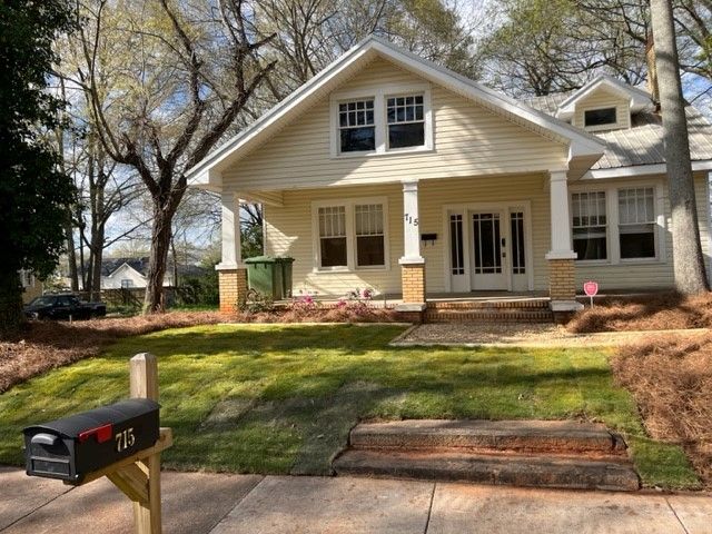 House with nice lawn