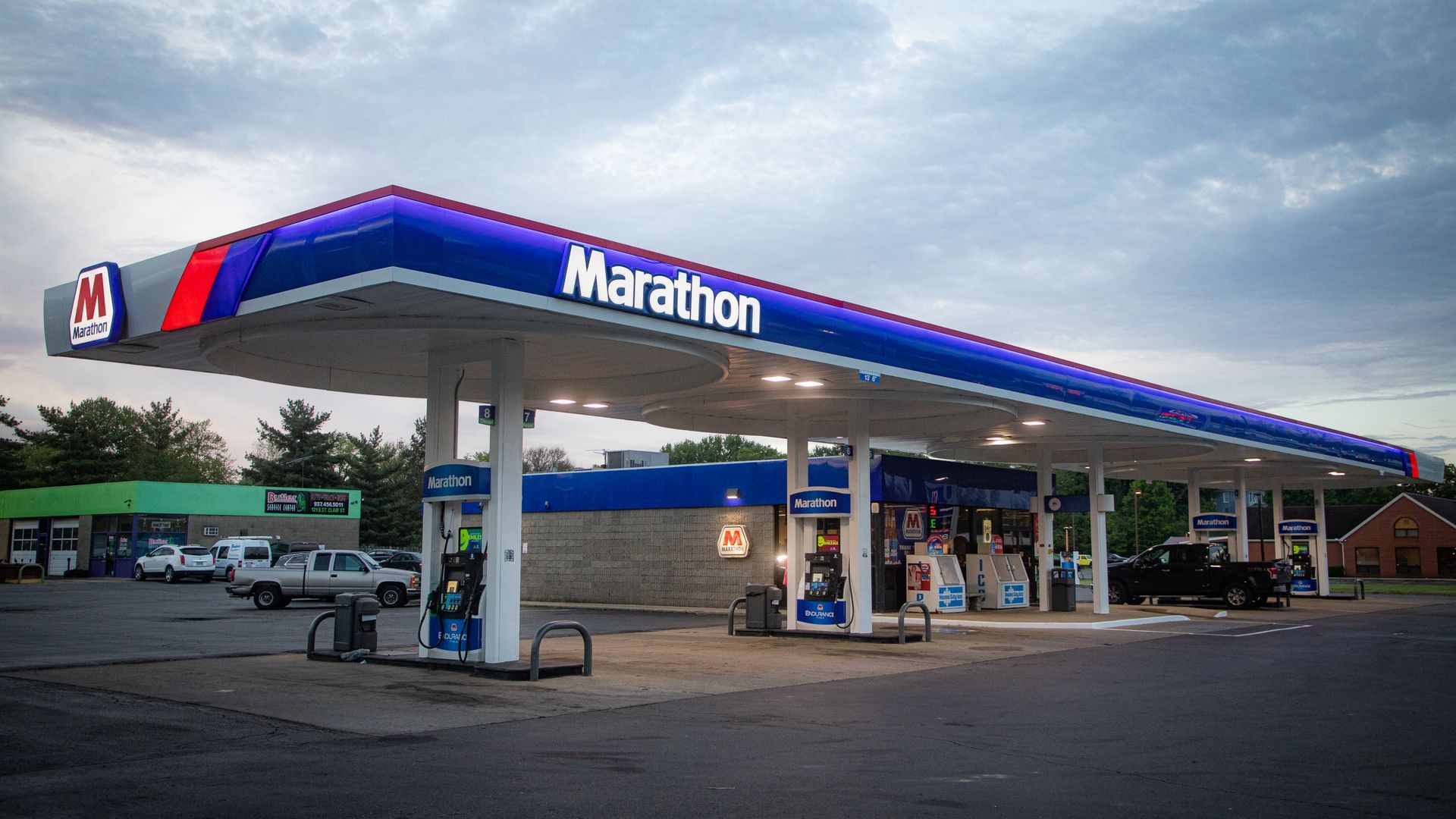 Fuel station