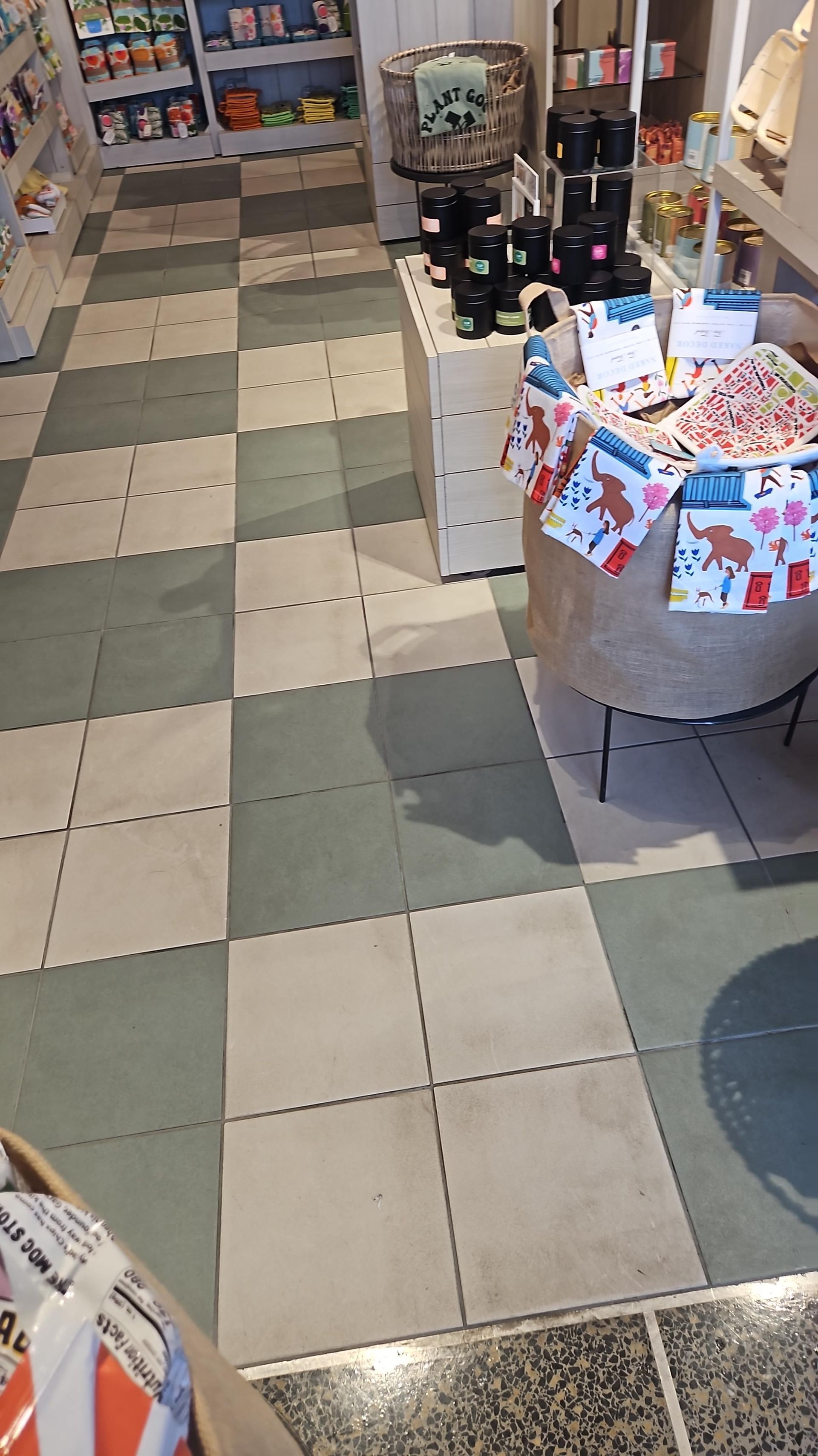 Reagan National Airport flooring installation project