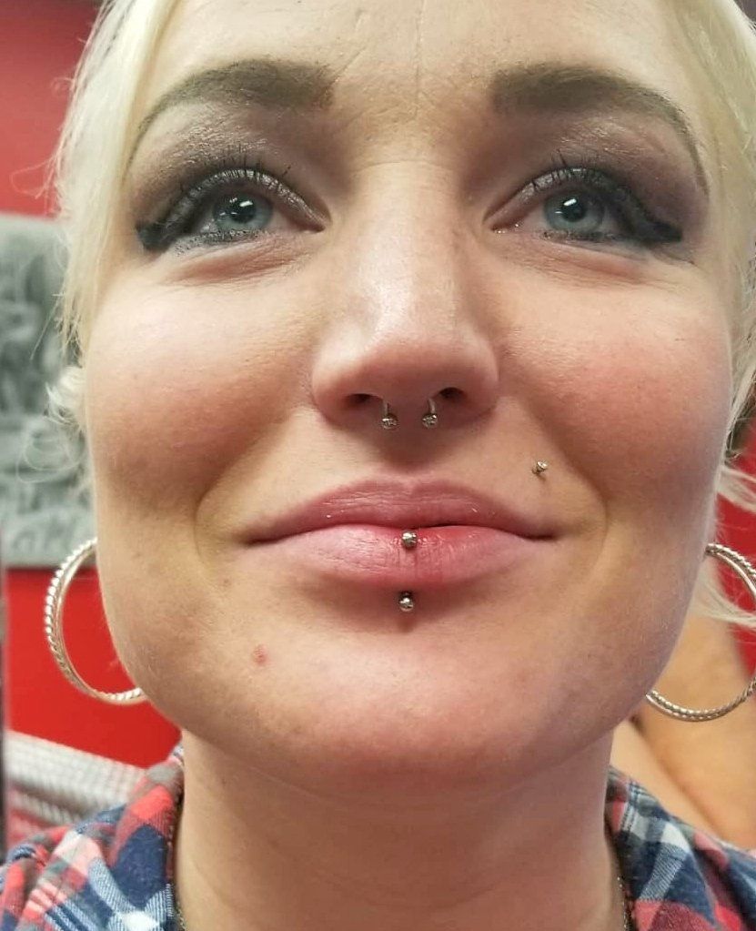 Facial piercing