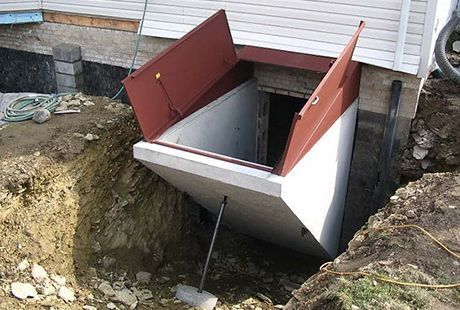 Bulkhead and Precast Stairs | Lisbon, CT