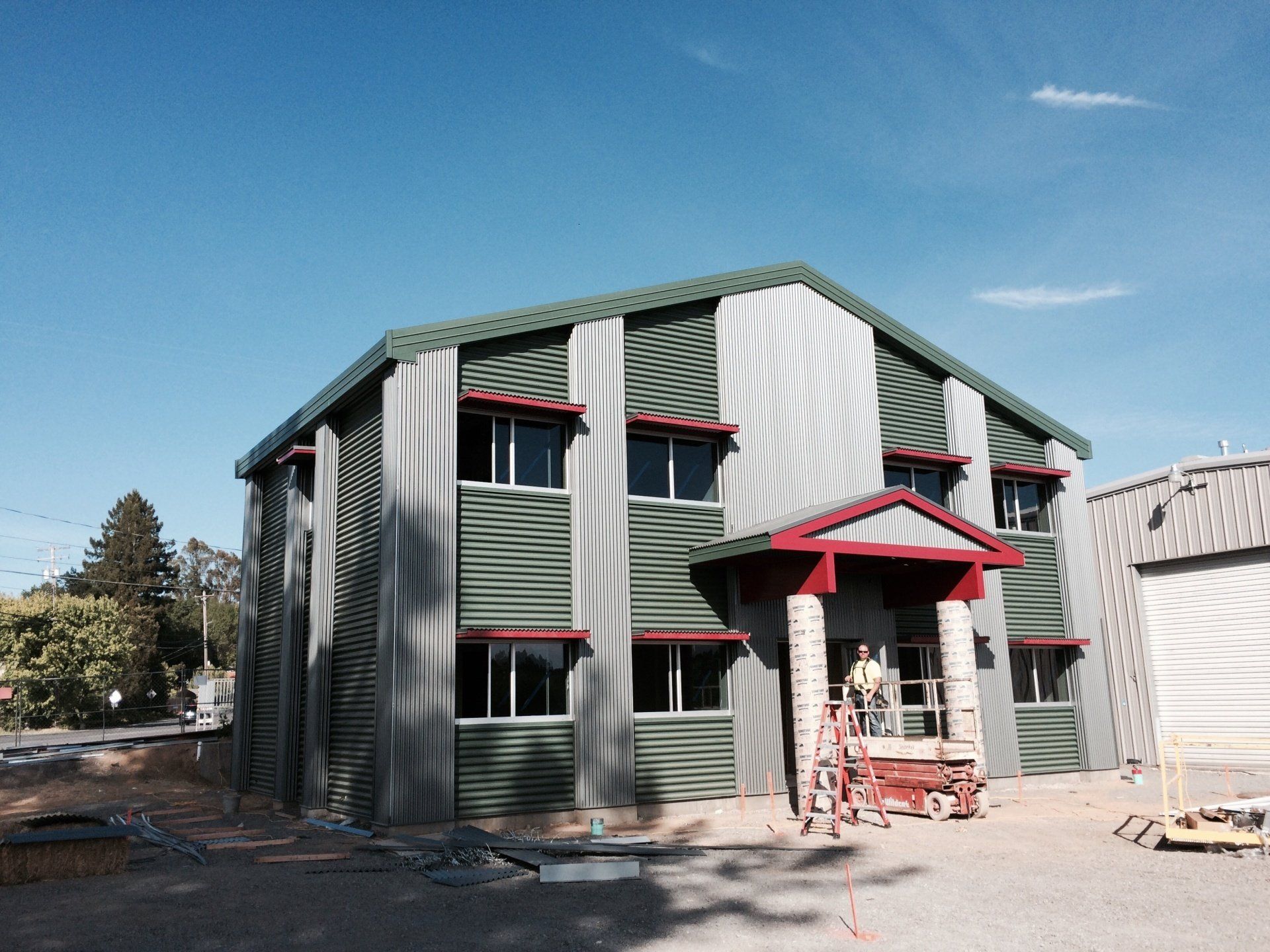 Steel building - green