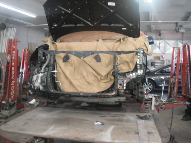 Auto body repair service