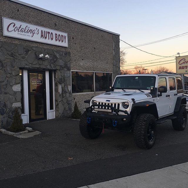 Cotaling's Auto Body Inc. store front