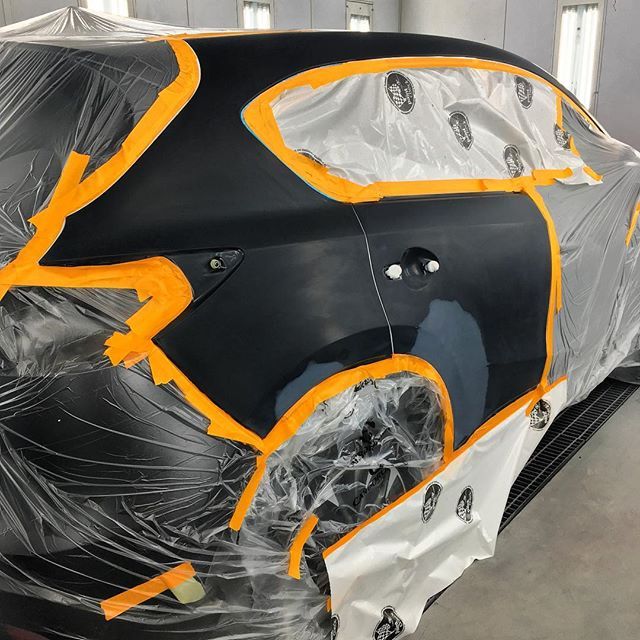 Auto body painting service