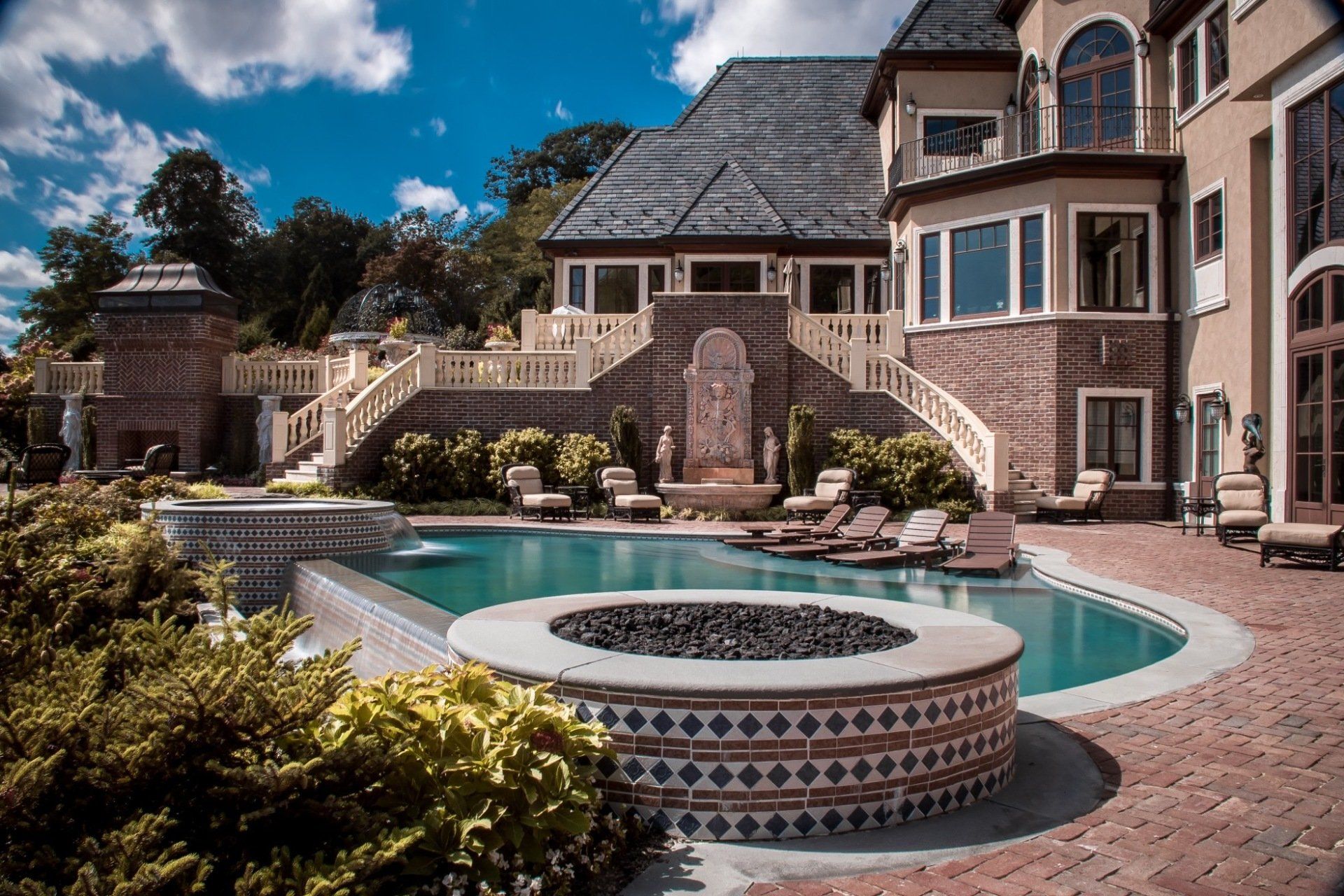 Luxury swimming pool