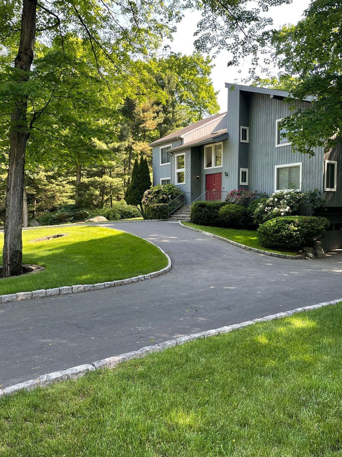 Driveway landscaping