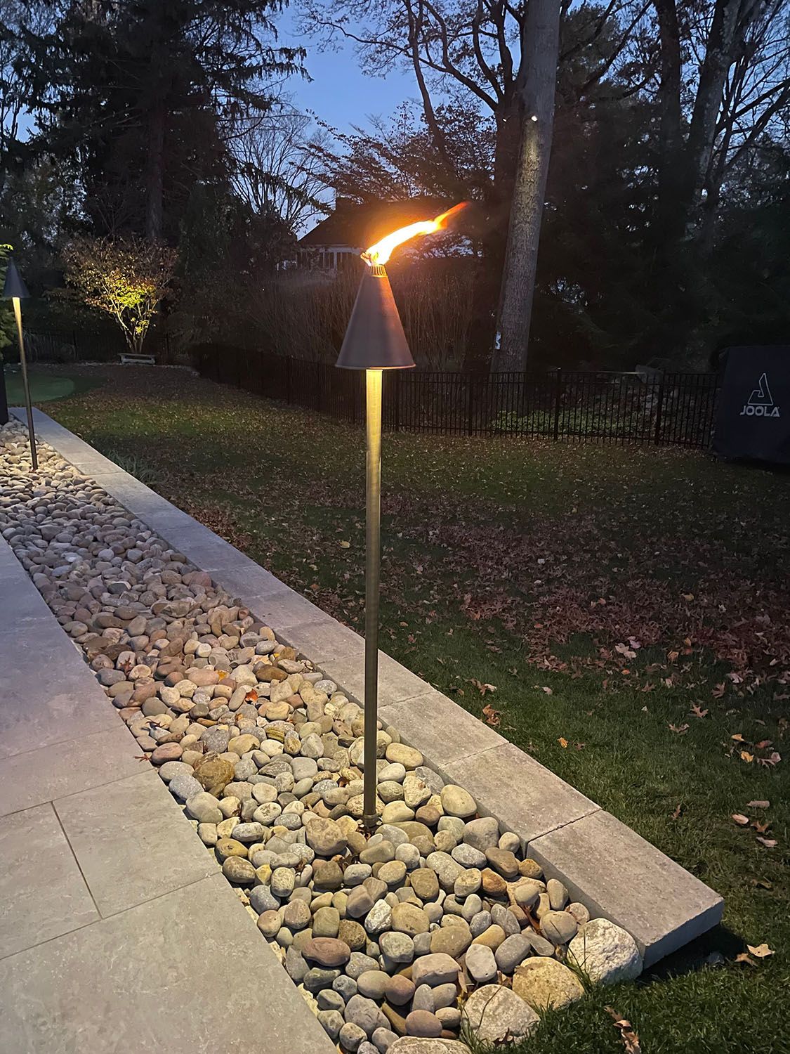 Outdoor path lights