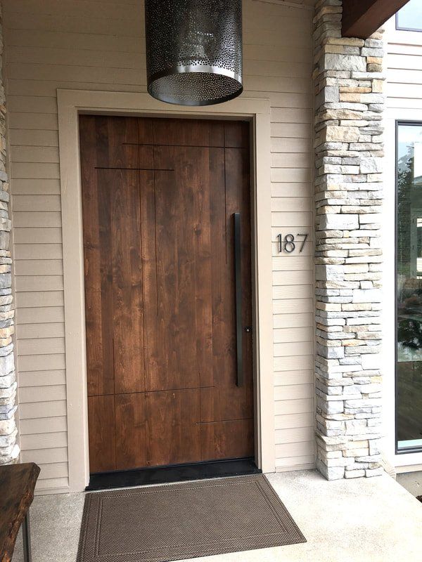 Alder Entry With Mirrored Scribe