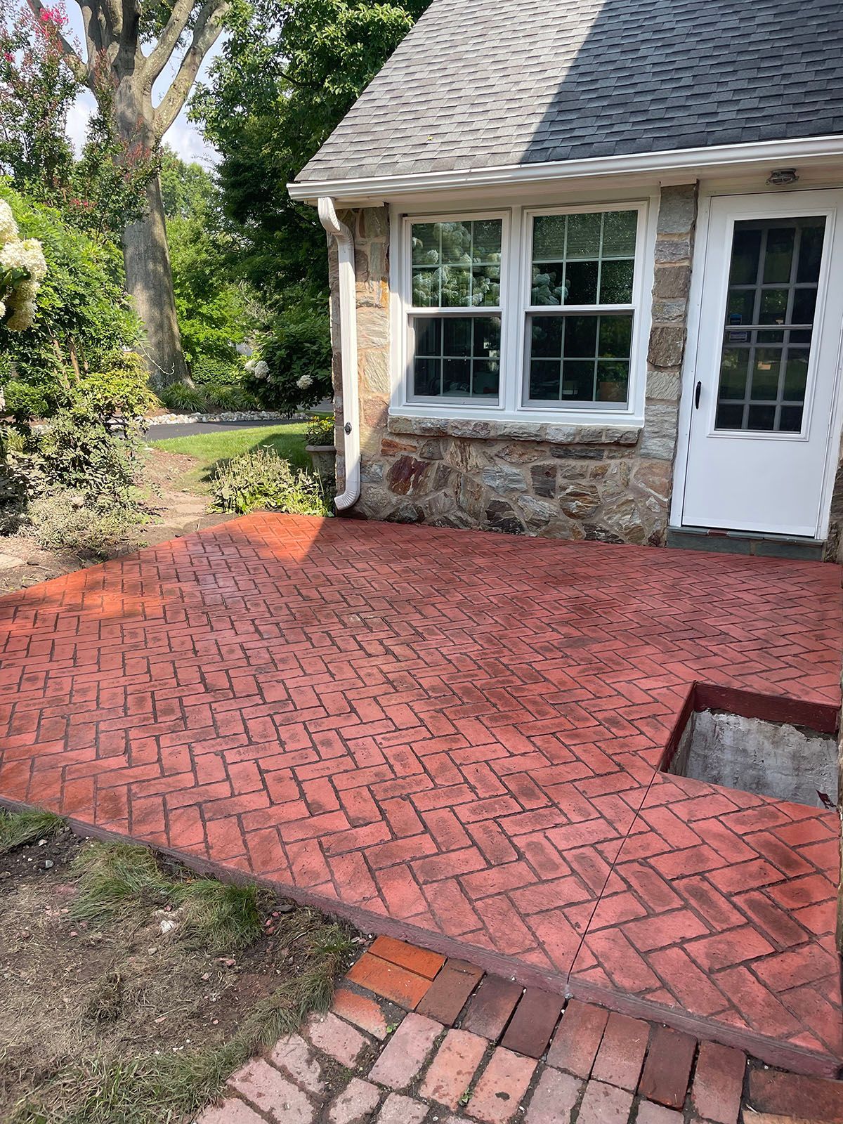 Lattice pattern concrete